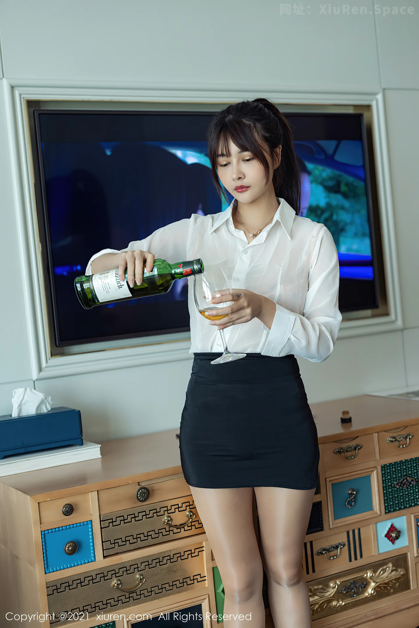 图片[4]-[XiuRen秀人网]VOL.3793 模特萌奈子经典职业OL系列脱白衬衣露粉色内衣完美诱惑写真56P-秀人网官方网站